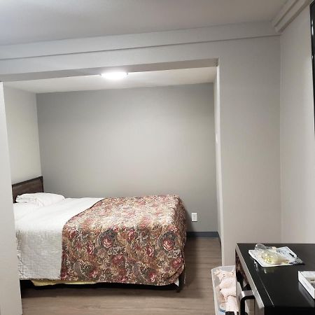 Parkrose Inn And Suites ポートランド エクステリア 写真